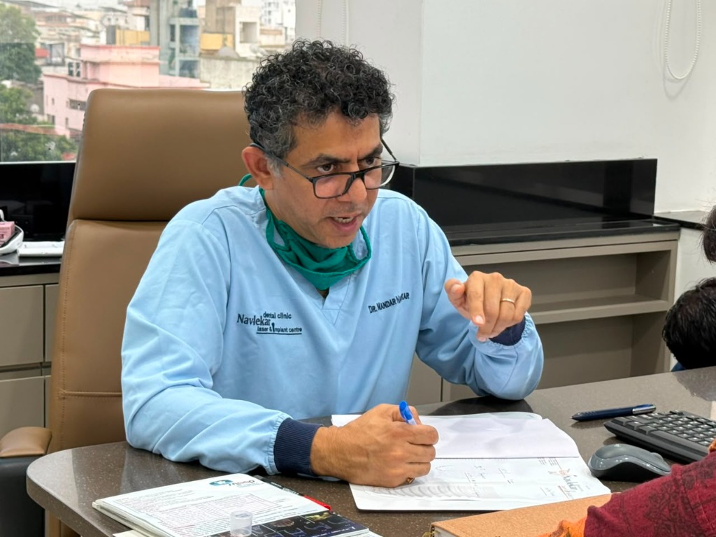 Dr. Mandar Navlekar